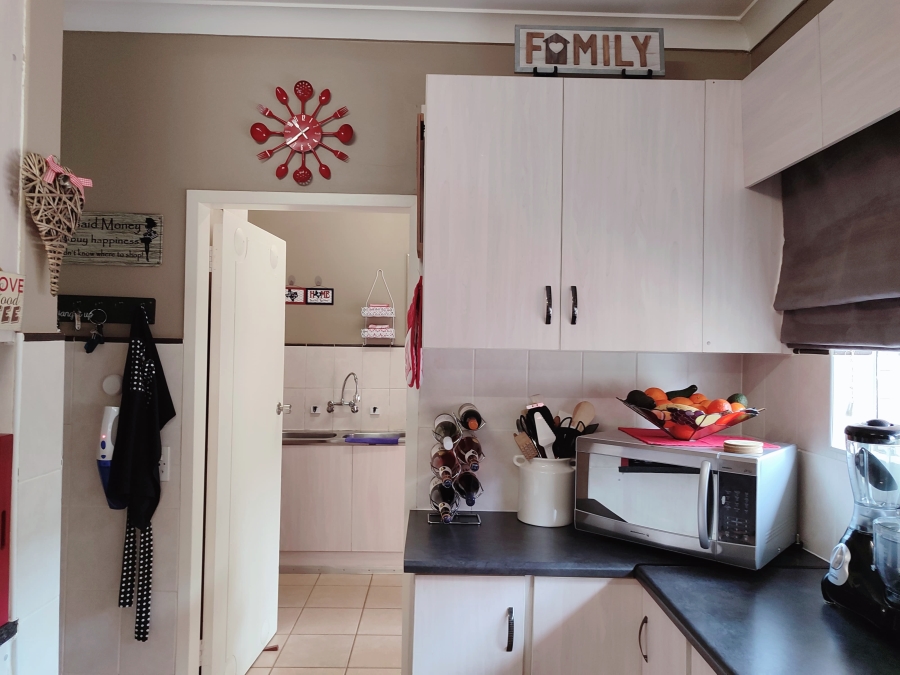 4 Bedroom Property for Sale in Wilkoppies North West